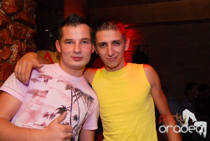 Sâmbătă distracţia continuă în Downtown, 