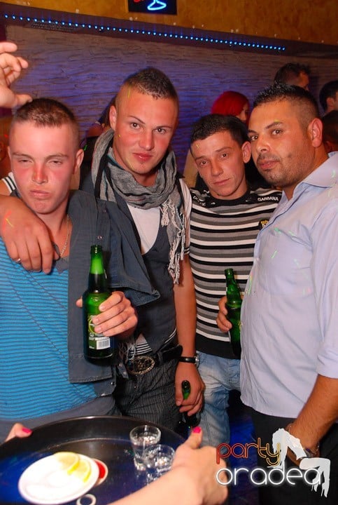 Sâmbătă distracţia continuă în Downtown, 