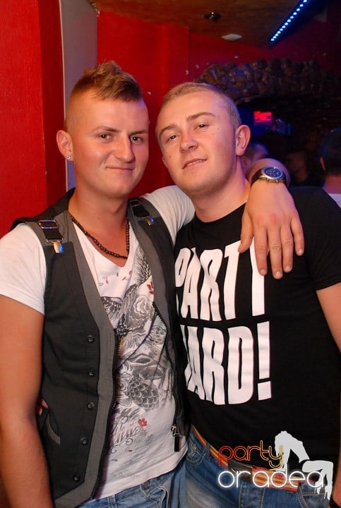 Sâmbătă distracţia continuă în Downtown, 