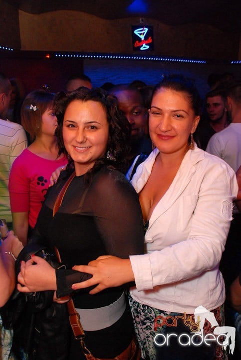 Sâmbătă distracţia continuă în Downtown, 