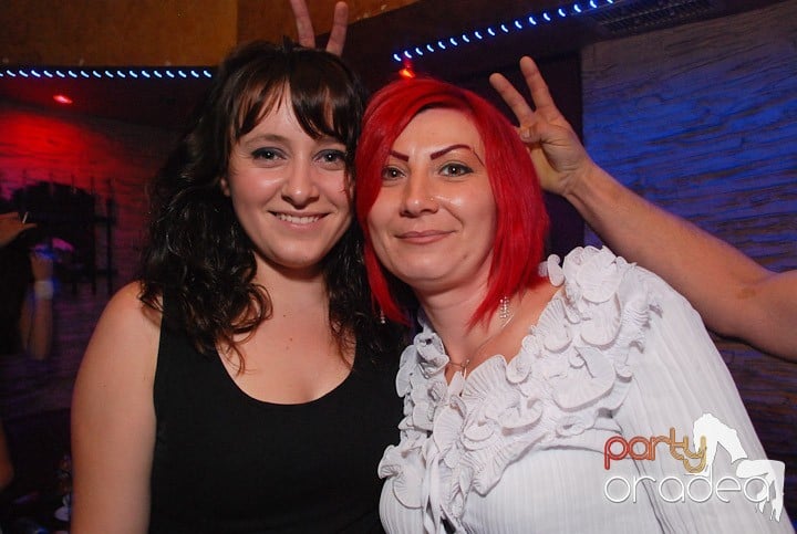 Sâmbătă distracţia continuă în Downtown, 