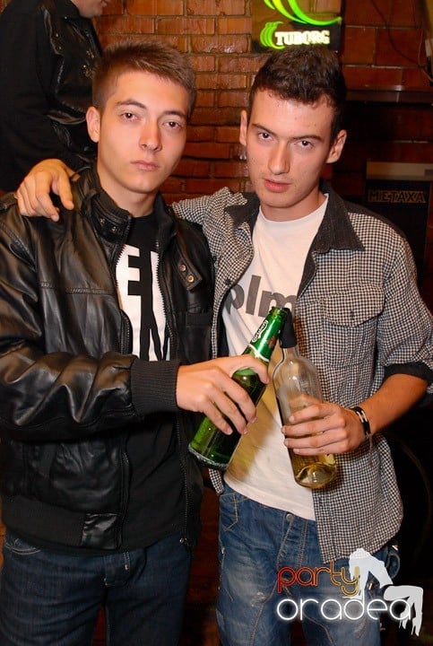 Sâmbătă distracţia continuă în Downtown, 