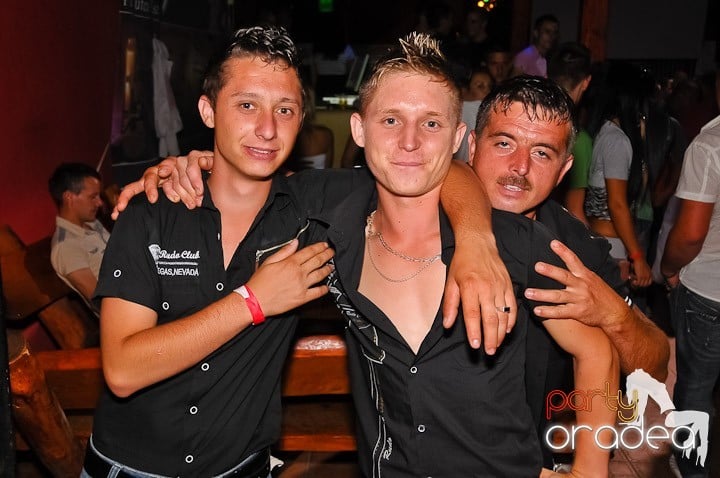 Sâmbătă în Disco Faház, 