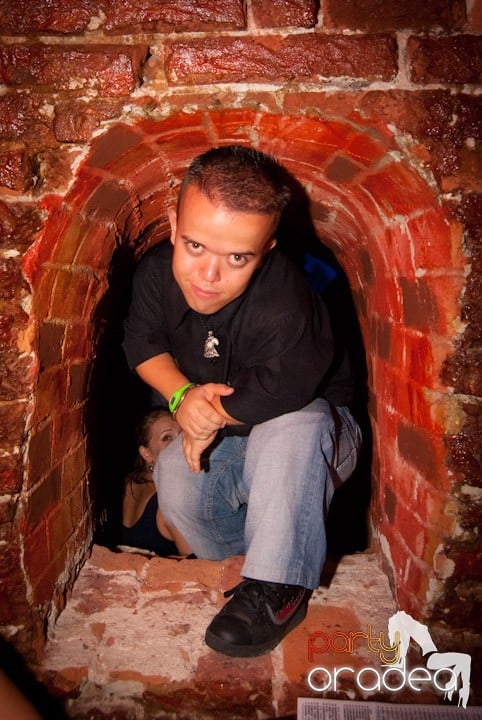 Sâmbătă în Escape, 