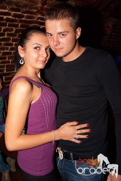 Sâmbătă în Escape, 