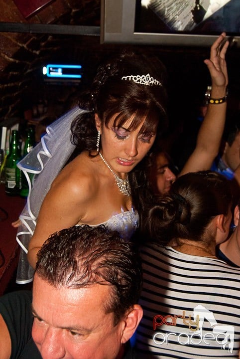 Sâmbătă în Escape, 