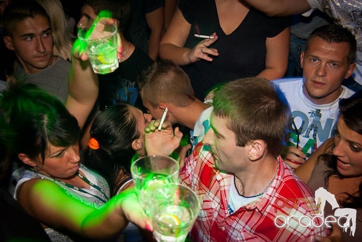 Sâmbătă în Escape, 