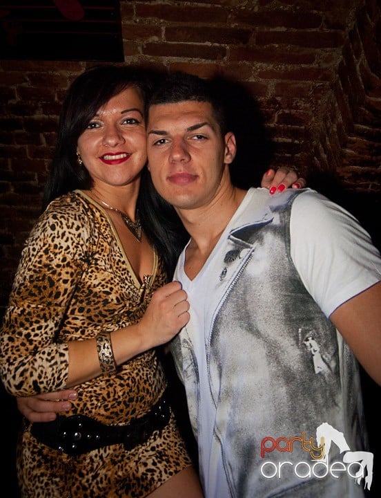 Sâmbătă în Escape, 