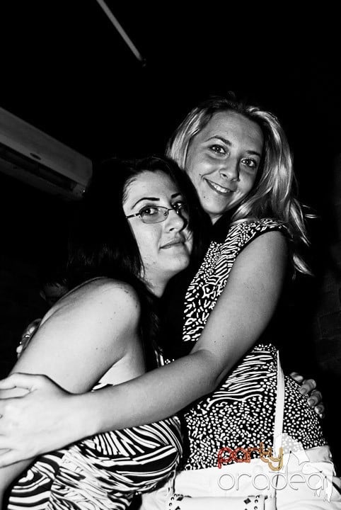 Sâmbătă în Escape, 