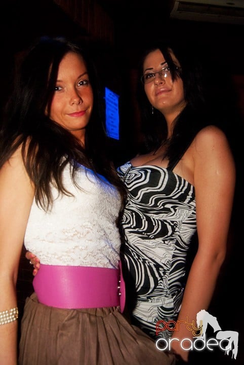 Sâmbătă în Escape, 