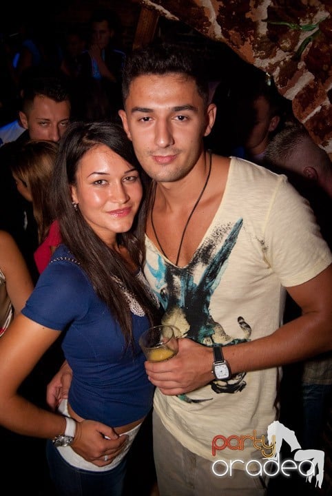 Sâmbătă în Escape, 