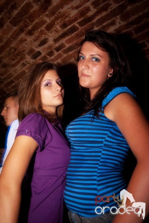 Sâmbătă în Escape, 