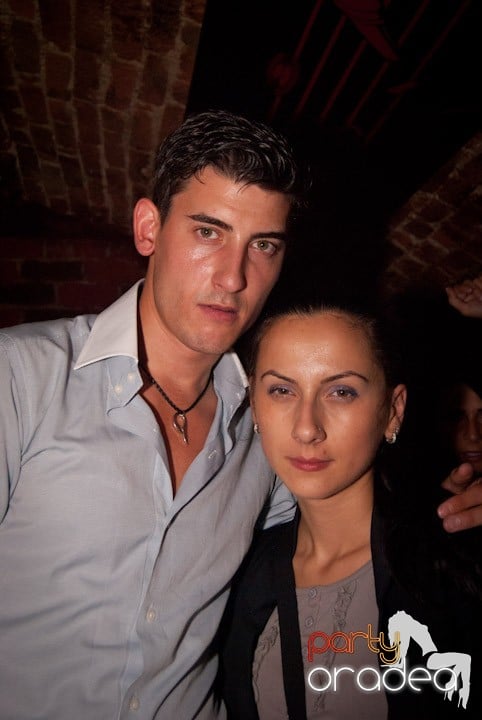 Sâmbătă în Escape, 