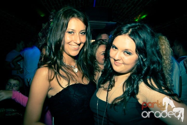 Sâmbătă în Escape, 