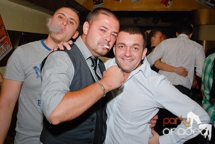 Sâmbătă începe distracţia în Yellow Submarine, 