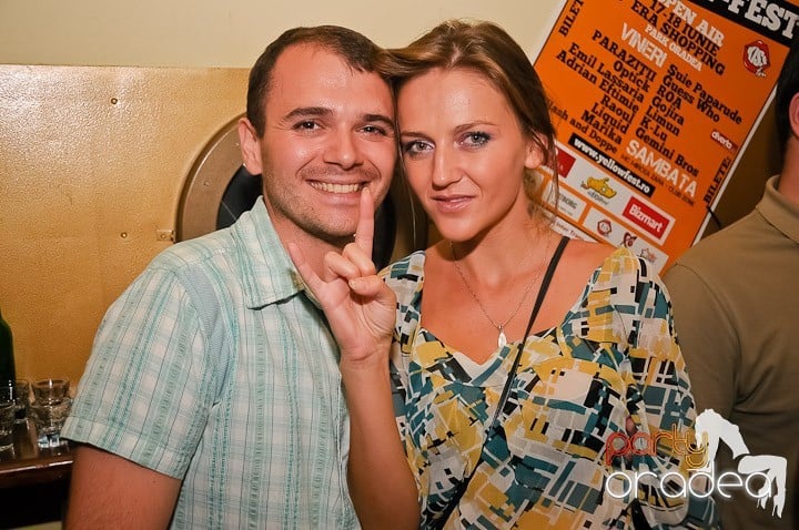 Sâmbătă începe distracţia în Yellow Submarine, 