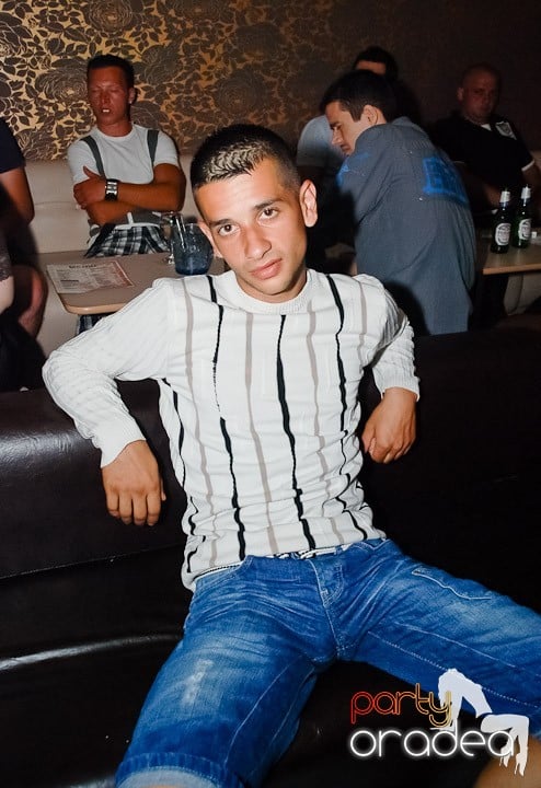 Sâmbătă noapte în Club Rio, 