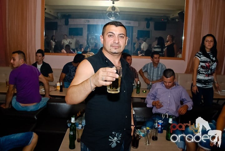 Sâmbătă noapte în Club Rio, 