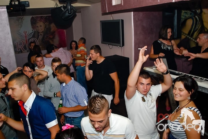 Sâmbătă noapte în Club Rio, 
