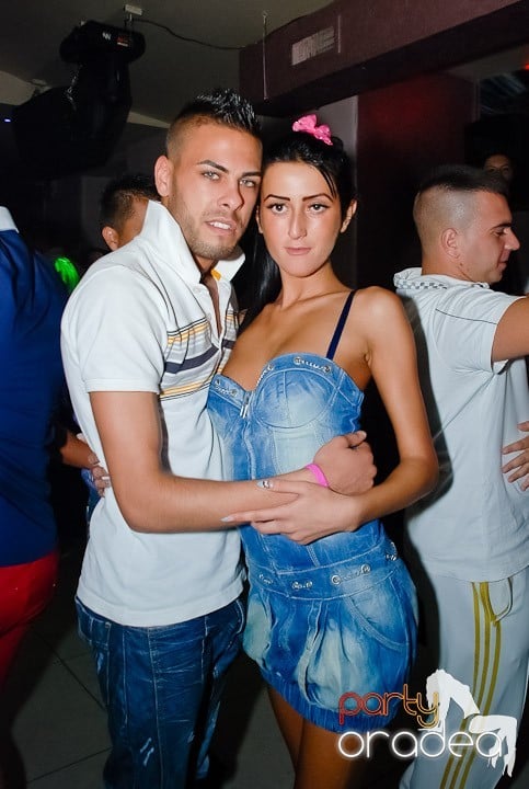 Sâmbătă noapte în Club Rio, 