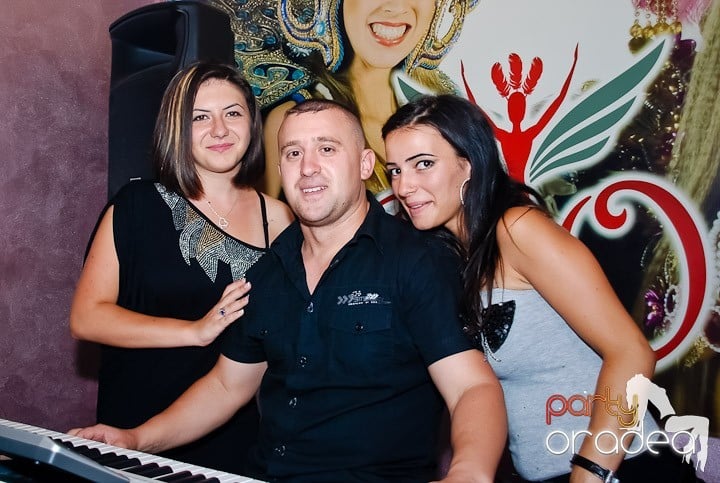 Sâmbătă noapte în Club Rio, 