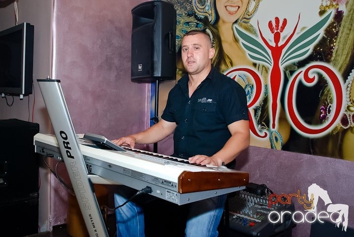 Sâmbătă noapte în Club Rio, 