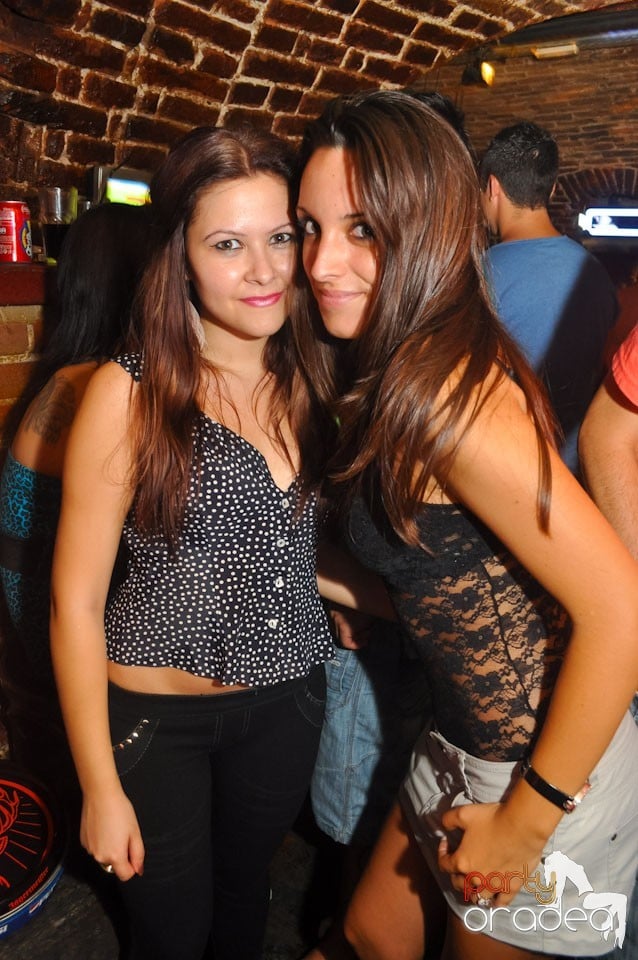 Sâmbătă noaptea @ Club Escape, 