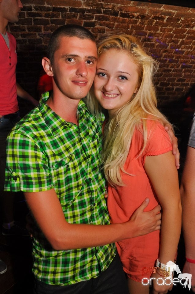 Sâmbătă noaptea @ Club Escape, 