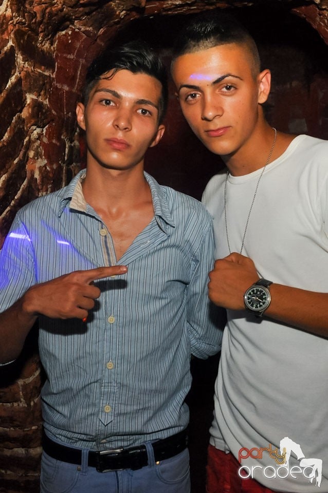 Sâmbătă noaptea @ Club Escape, 