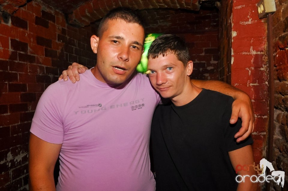 Sâmbătă noaptea @ Club Escape, 