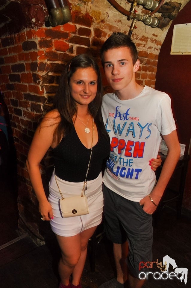 Sâmbătă noaptea @ Club Escape, 