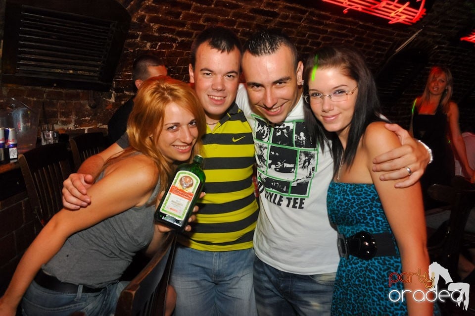 Sâmbătă noaptea @ Club Escape, 