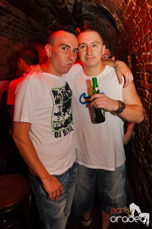 Sâmbătă noaptea @ Club Escape, 