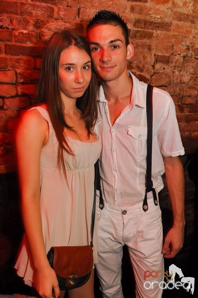 Sâmbătă noaptea @ Club Escape, 