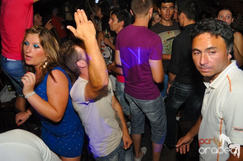 Sâmbătă noaptea @ Club Escape, 