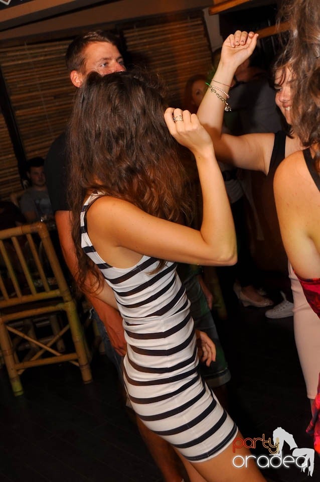 Sâmbătă noaptea e party în Zulu, Zulu Caffe