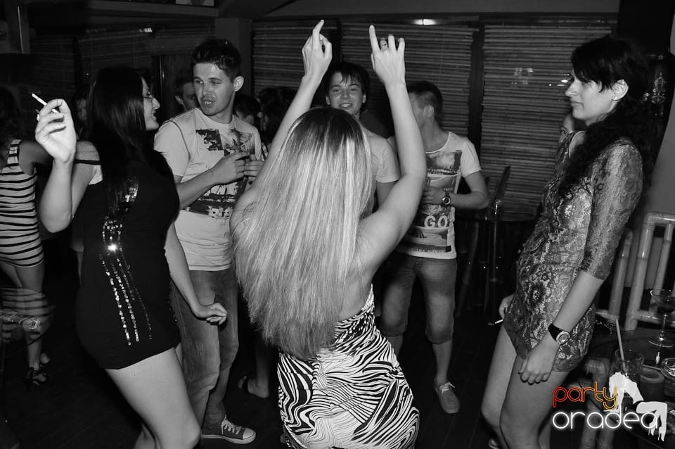 Sâmbătă noaptea e party în Zulu, Zulu Caffe