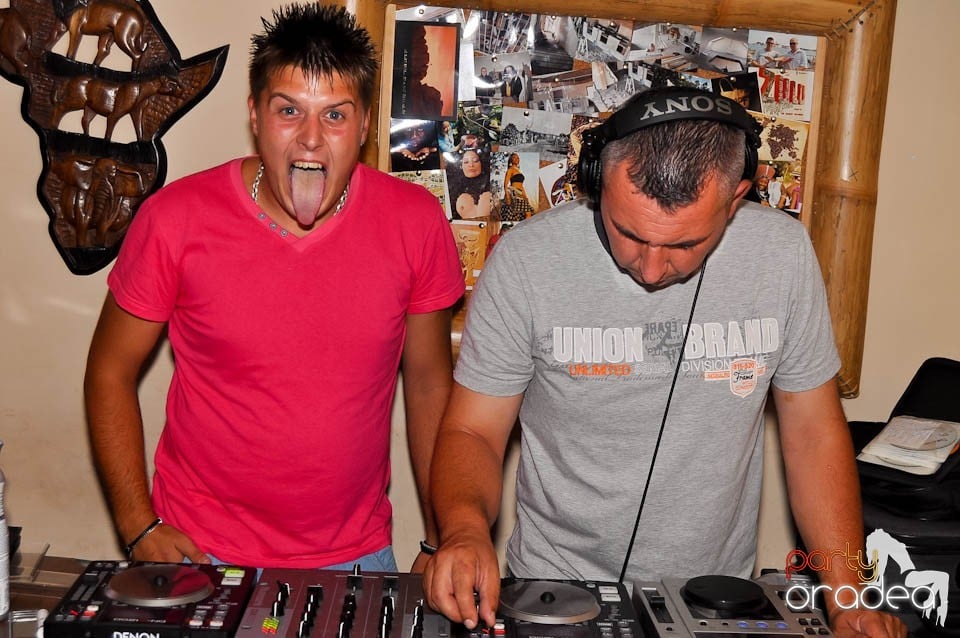 Sâmbătă noaptea e party în Zulu, Zulu Caffe