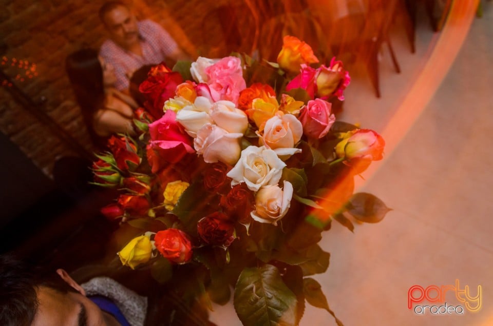 Sâmbătă noaptea în Juice, Juice