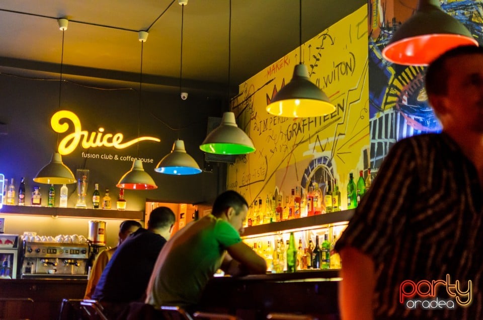 Sâmbătă noaptea în Juice, Juice