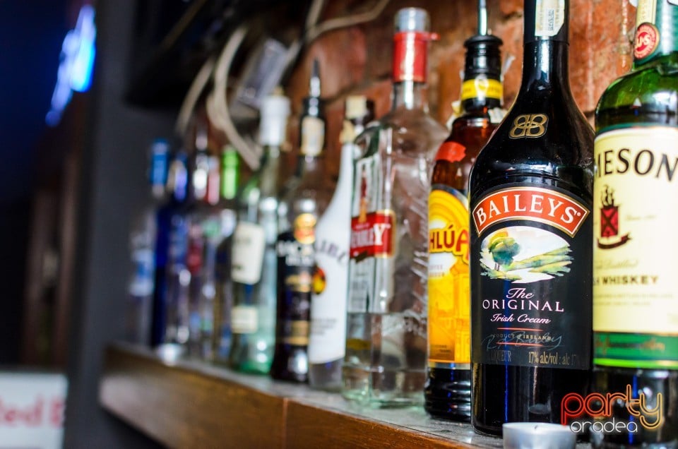 Sâmbătă noaptea în Juice, Juice