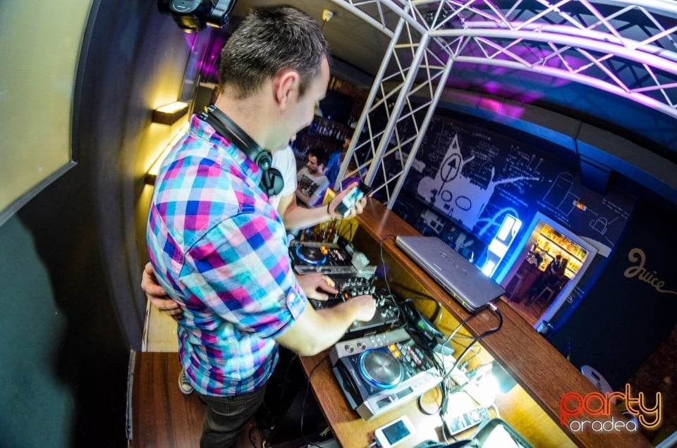 Sâmbătă noaptea în Juice, Juice