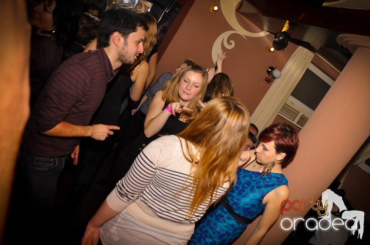 Sâmbătă seara în Chanson, 