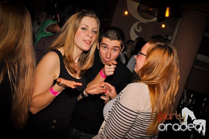 Sâmbătă seara în Chanson, 