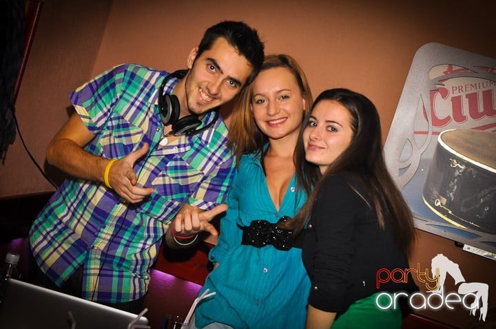 Sâmbătă seara în Chanson, 