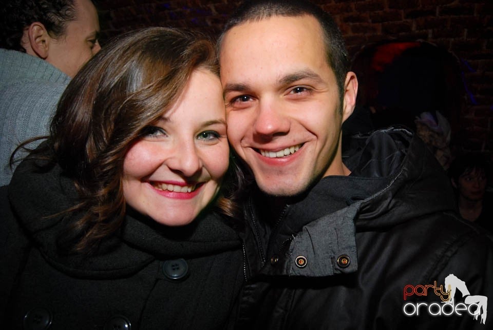 Sâmbătă seara în Club Escape, 