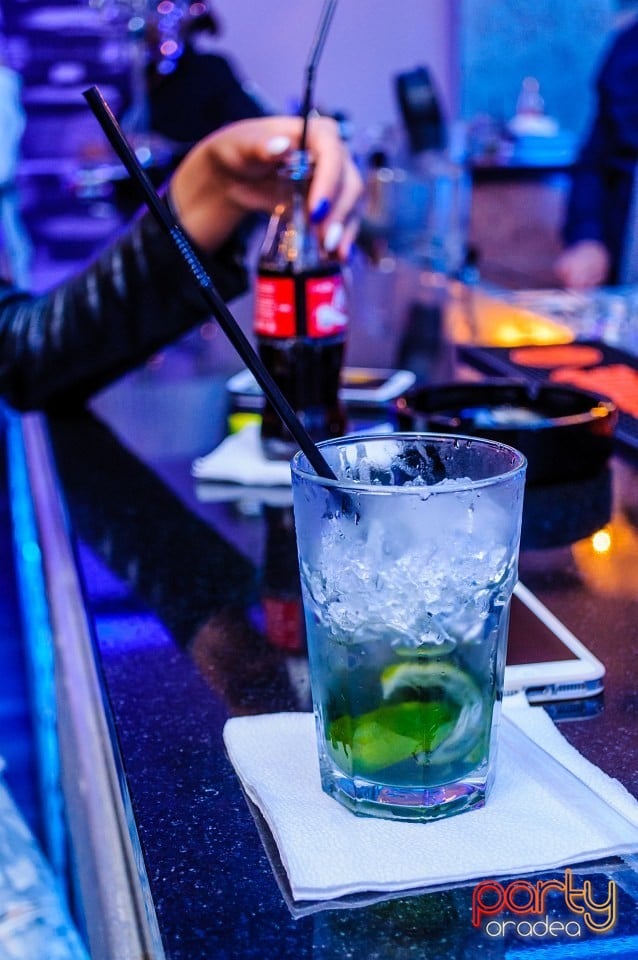 Sâmbătă seara în Icon Caffe, Icon Caffe