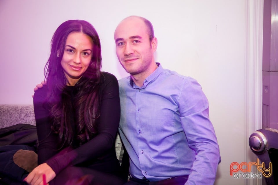 Sâmbătă seara în Icon Caffe, Icon Caffe