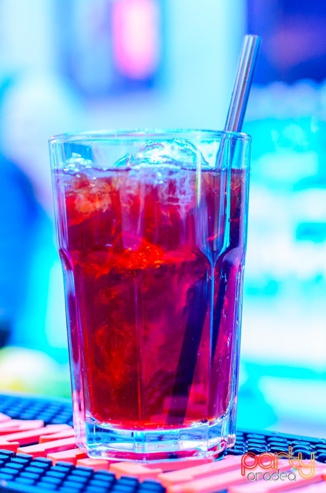 Sâmbătă seara în Icon Caffe, Icon Caffe