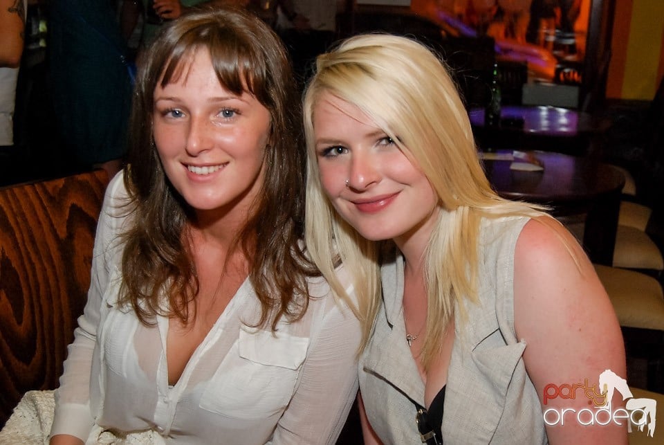 Sâmbătă seara în Juice, Juice